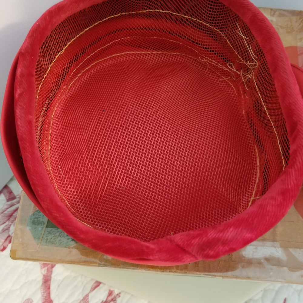 Elegant Red Women's Hat - Picture 5 of 6